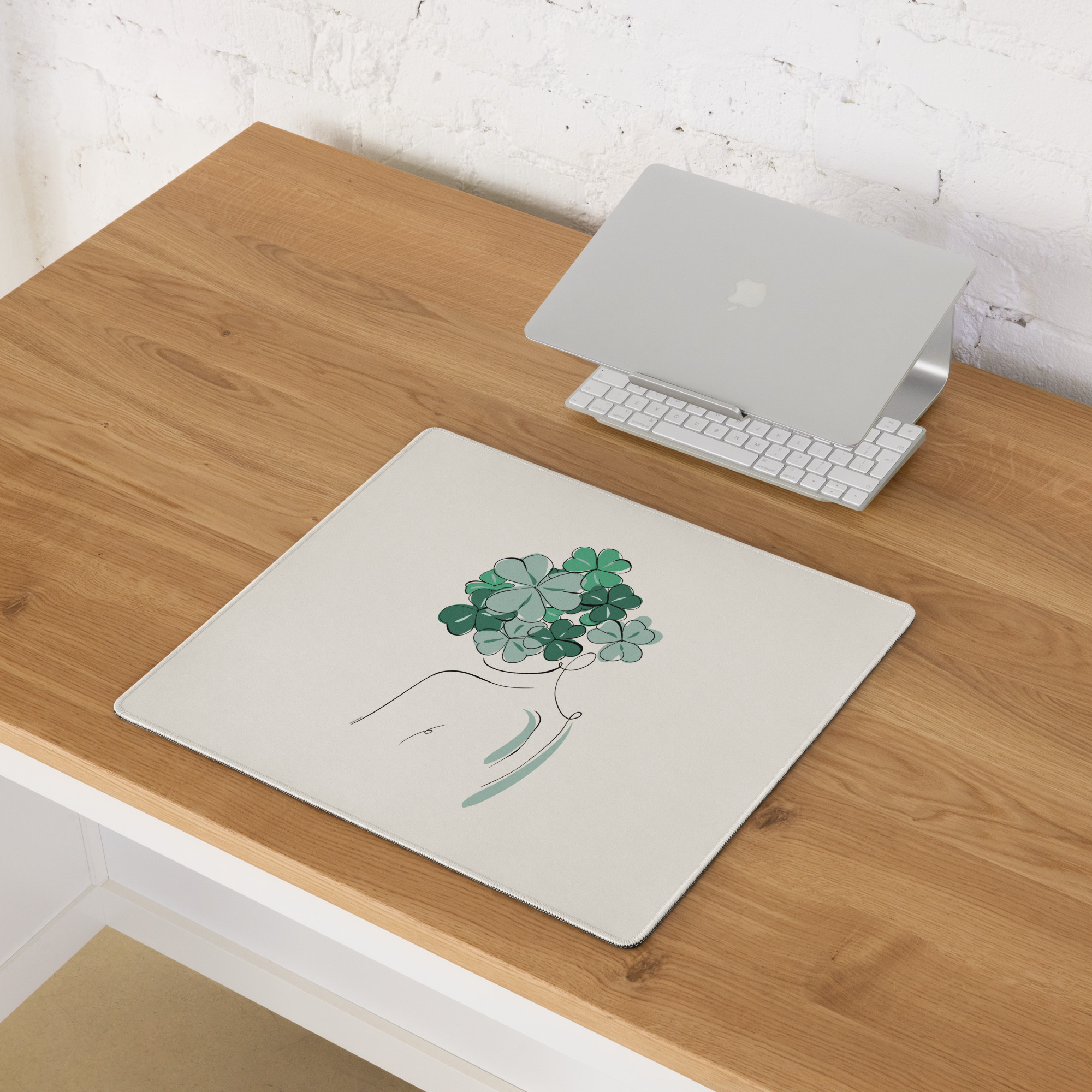 Femme Trèfle Tapis de souris